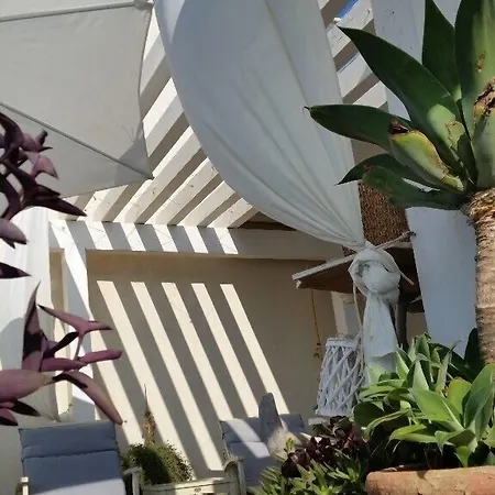 Punta Cutieri Bed & Breakfast 4*