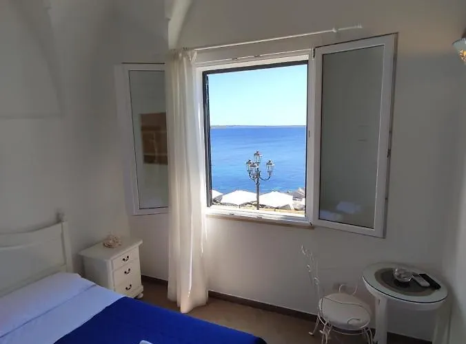 Bed & Breakfast Punta Cutieri 4*